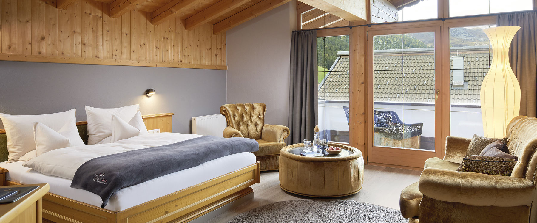 Classic Premium Lodge GLACIER